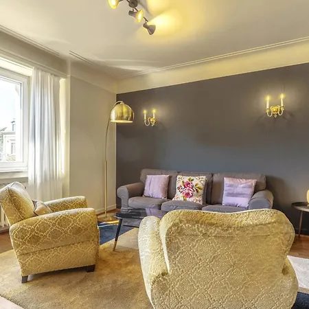 Elegant 2Br In Luxembourg With Balcony & Wifi Apartment Exterior photo