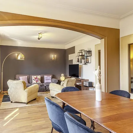 Elegant 2Br In Luxembourg With Balcony & Wifi Apartment Exterior photo