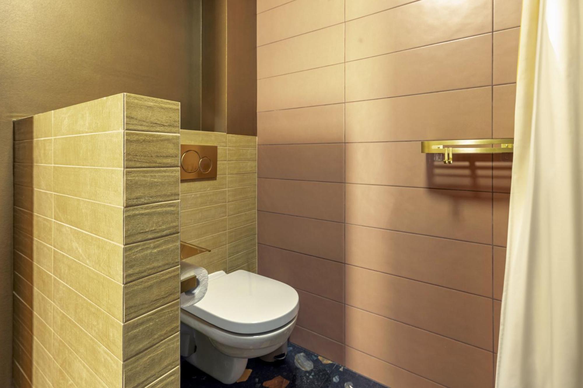 Apartment Elegant 2br In With Balcony & Wifi *