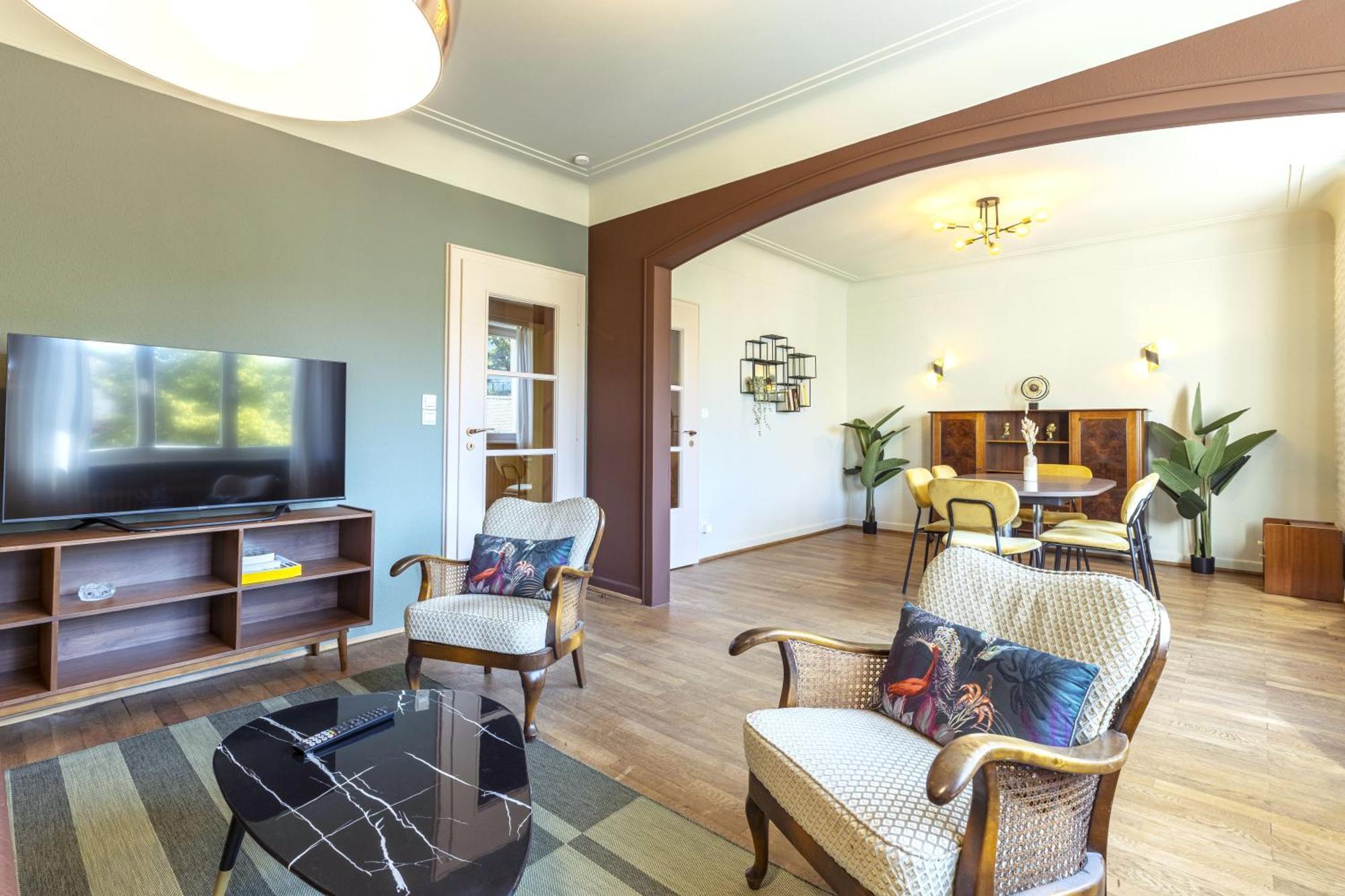 Elegant 2br In With Balcony & Wifi Apartment *